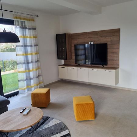 Villa Oskar Istrien Sveti Lovreč Pazenatički Exteriör bild