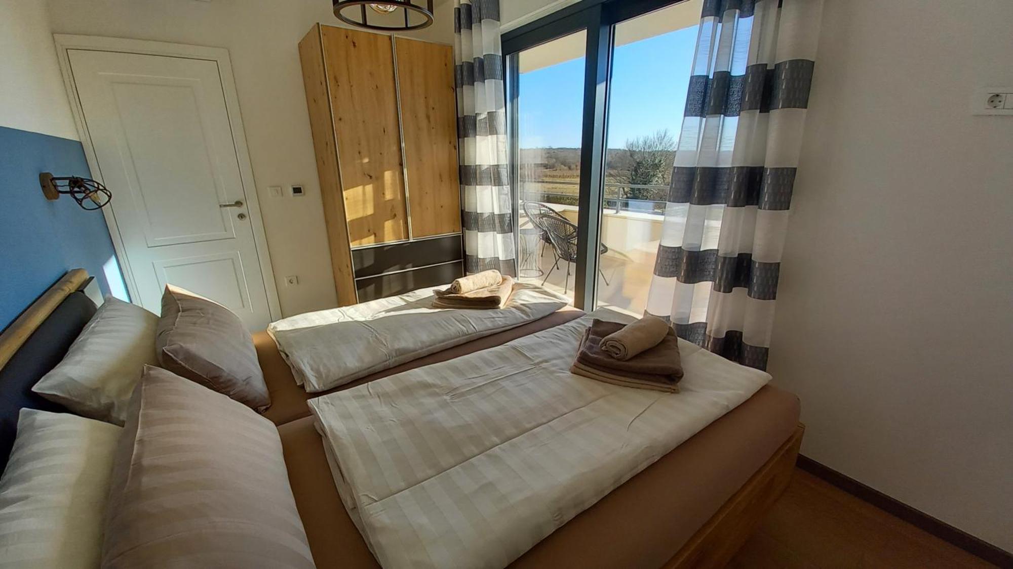Villa Oskar Istrien Sveti Lovreč Pazenatički Exteriör bild