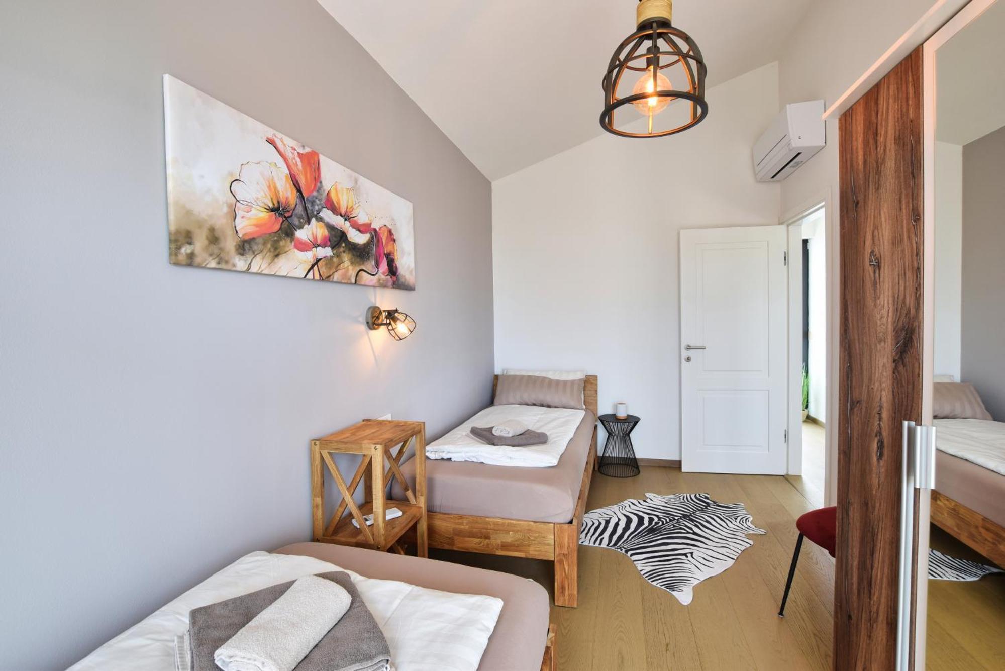 Villa Oskar Istrien Sveti Lovreč Pazenatički Exteriör bild