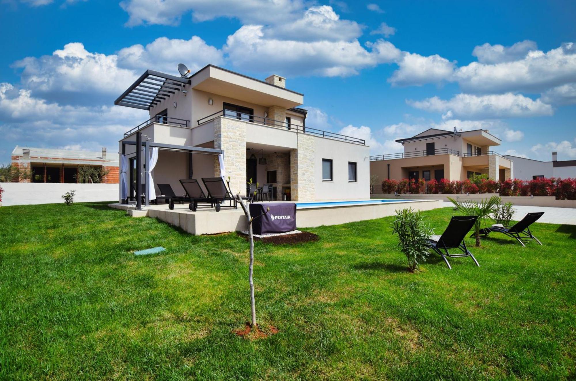 Villa Oskar Istrien Sveti Lovreč Pazenatički Exteriör bild